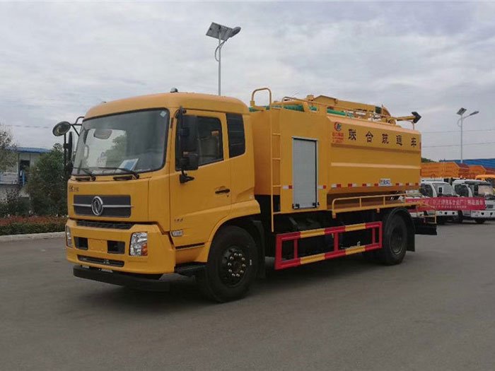 國(guó)六東風(fēng)天錦12方聯(lián)合疏通車