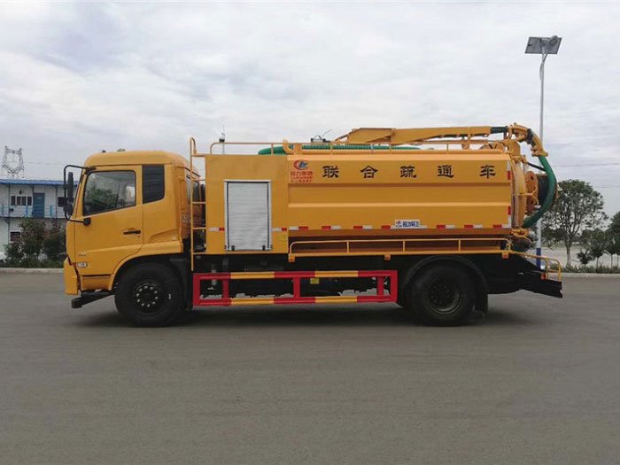 國(guó)六東風(fēng)天錦12方聯(lián)合疏通車
