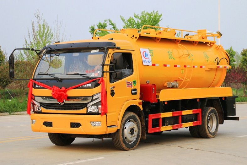 國六東風(fēng)大多利卡一體式10方清洗吸污車