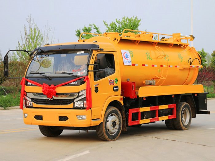 國六東風(fēng)大多利卡一體式10方清洗吸污車