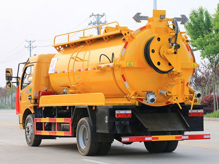 國六東風(fēng)大多利卡一體式10方清洗吸污車