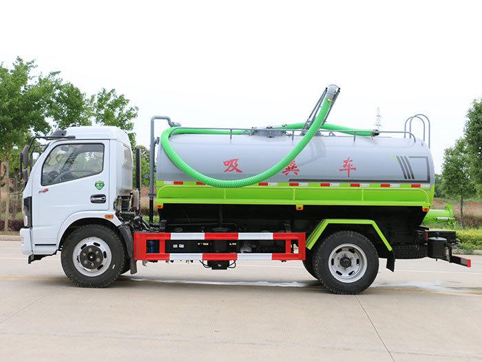 東風(fēng)大福瑞卡9方吸糞車