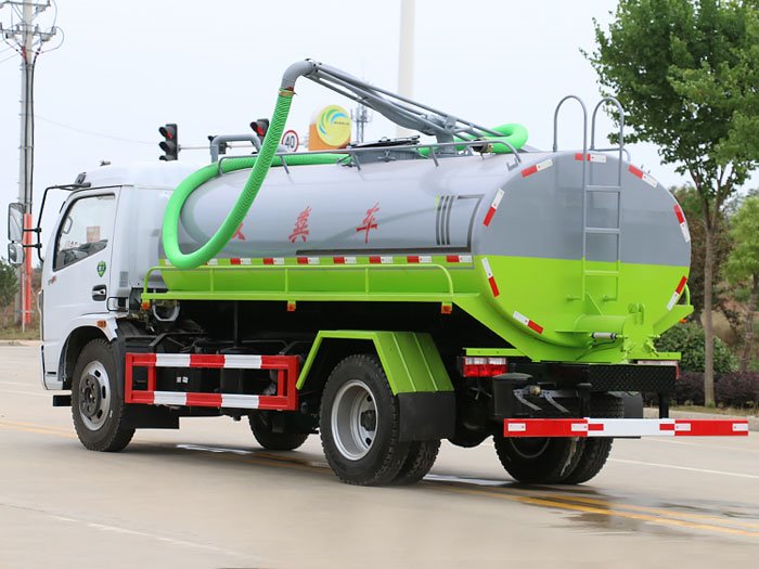 東風(fēng)大福瑞卡9方吸糞車
