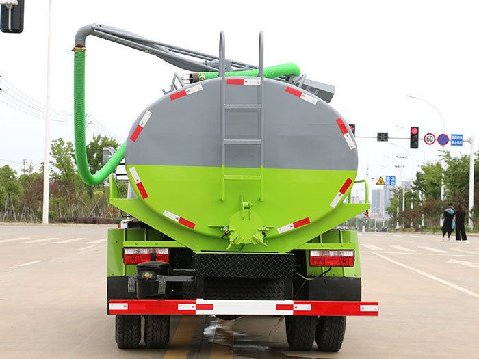 東風(fēng)大福瑞卡9方吸糞車