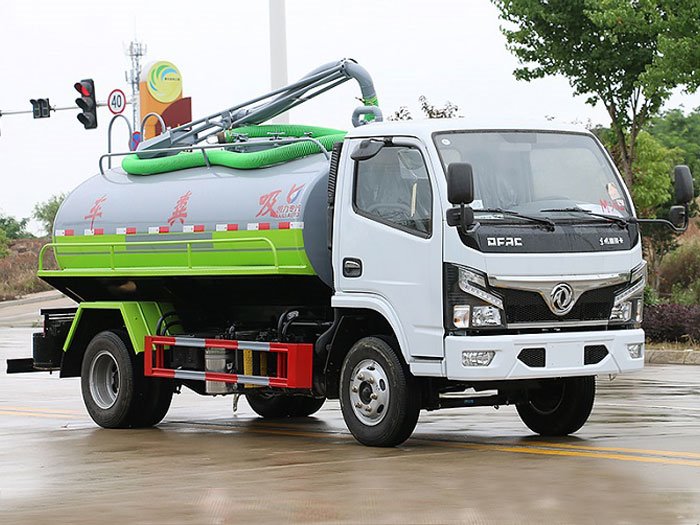東風(fēng)小福瑞卡5方吸糞車(chē)國(guó)六