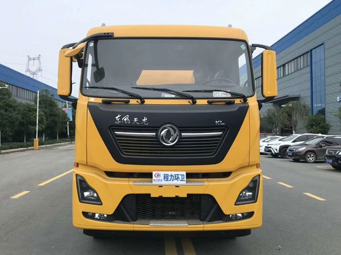 國六東風(fēng)天龍18方吸污車