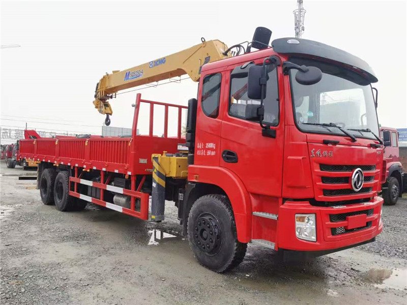 國六東風(fēng)錦程V6后八輪徐工隨車吊