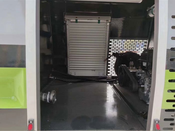 國六長安2方路面清洗車