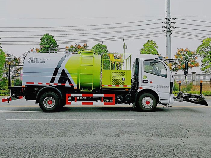 國六東風(fēng)多利卡6方路面清洗車