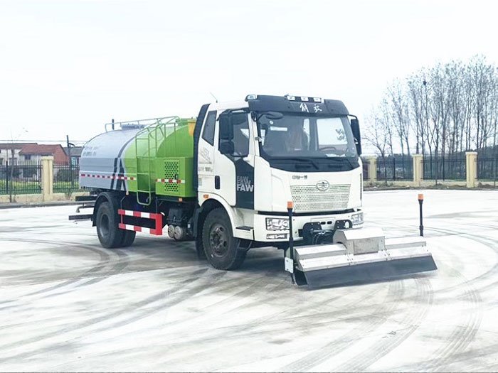 國六解放J6 9方路面清洗車