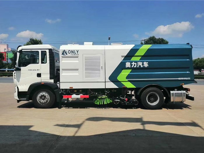 國六重汽T5G 16方洗掃車-9水/7塵