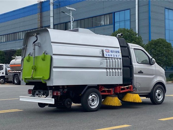 國六長安2方掃路車-0.5水/1.5塵