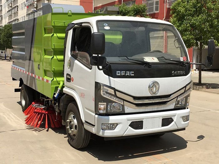 國六東風(fēng)多利卡5噸掃路車-1.5水/4塵