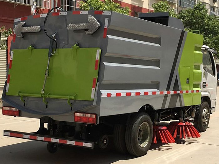 國六東風(fēng)多利卡5噸掃路車-1.5水/4塵