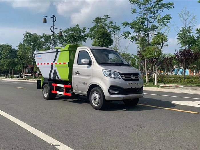 國(guó)六長(zhǎng)安3方無泄漏壓縮垃圾車