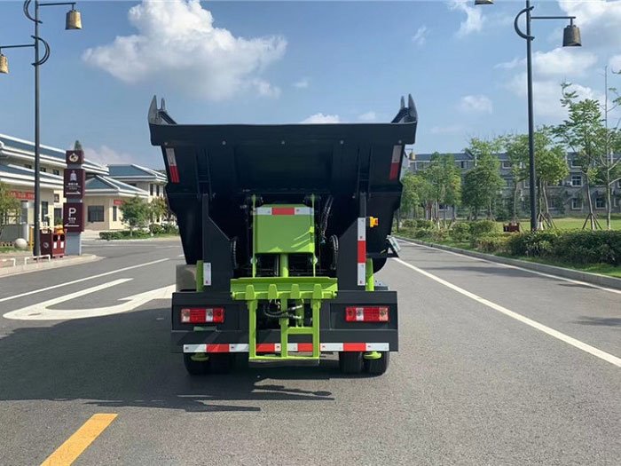 國(guó)六長(zhǎng)安3方無泄漏壓縮垃圾車