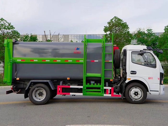 國六東風(fēng)大多利卡10方側(cè)裝壓縮垃圾車