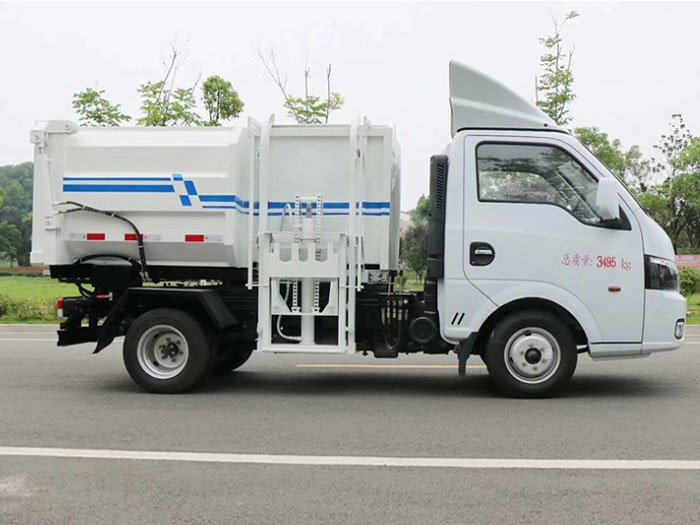 國六東風(fēng)途逸藍(lán)牌4方側(cè)裝壓縮垃圾車