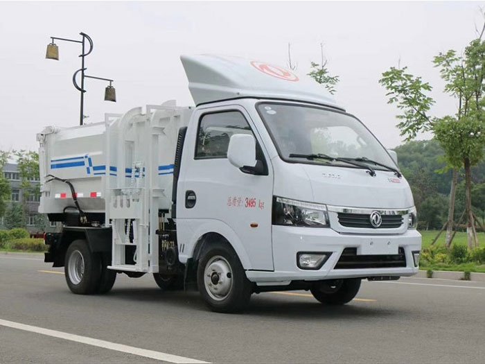 國六東風(fēng)途逸藍(lán)牌4方側(cè)裝壓縮垃圾車