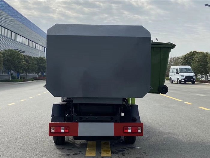 國六長安3方側(cè)裝掛桶垃圾車