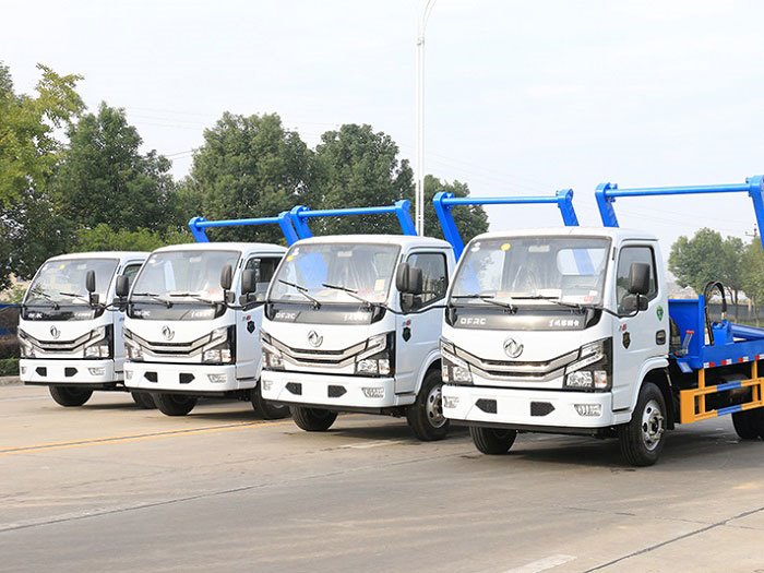 國(guó)六東風(fēng)小多利卡3-4方擺臂垃圾車