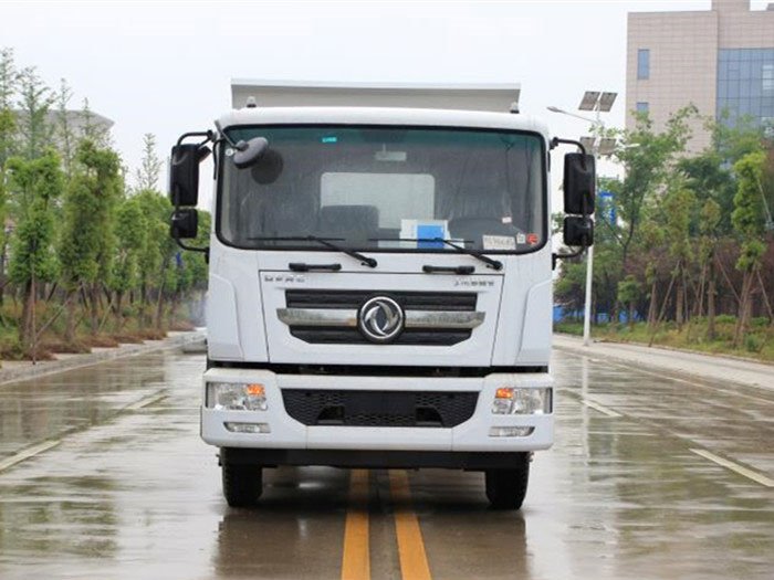 國六東風(fēng)D9 15-17方對接垃圾車