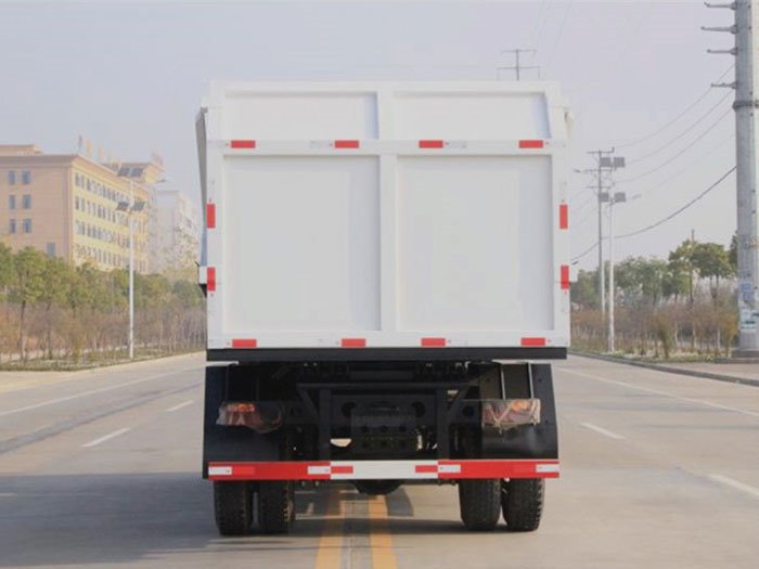 國六東風(fēng)D9 15-17方對接垃圾車