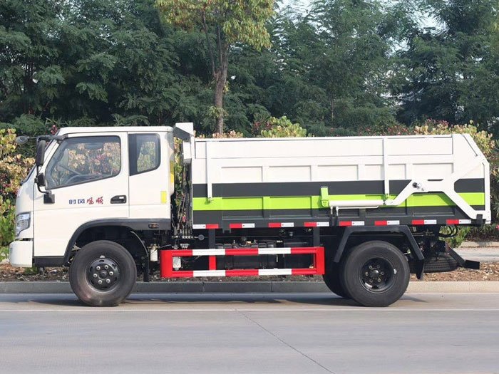 國(guó)六時(shí)風(fēng) 8-10方對(duì)接垃圾車