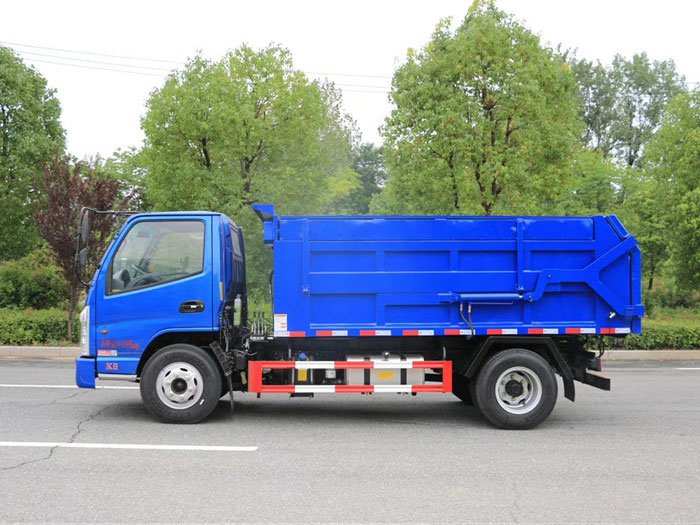凱馬國(guó)六8-10方壓縮式對(duì)接垃圾車