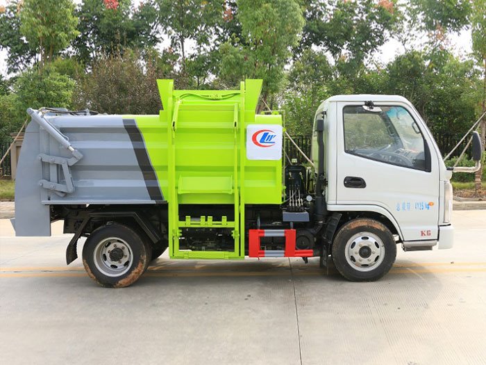 國六凱馬3方餐廚垃圾車