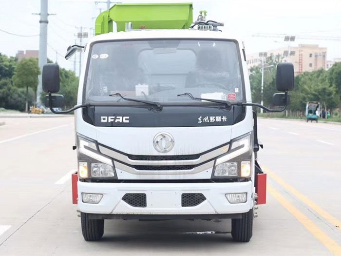 方罐國(guó)六東風(fēng)多利卡5方餐廚垃圾車