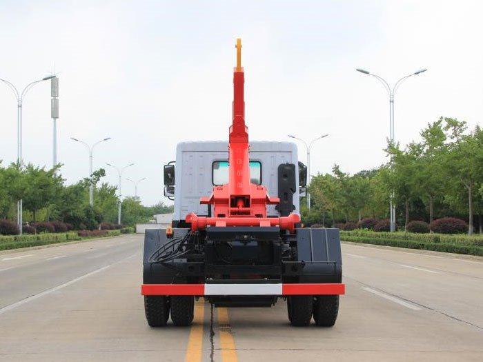 國(guó)六東風(fēng)D9多利卡15噸套臂垃圾車(chē)