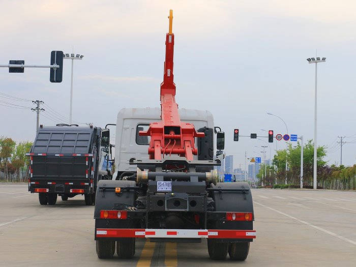 國六東風天錦15噸套臂垃圾車