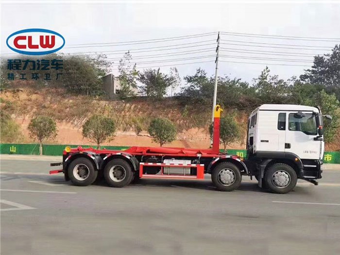 國六重汽前四后八30噸勾臂垃圾車