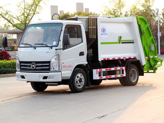 國六藍牌4方凱馬壓縮垃圾車