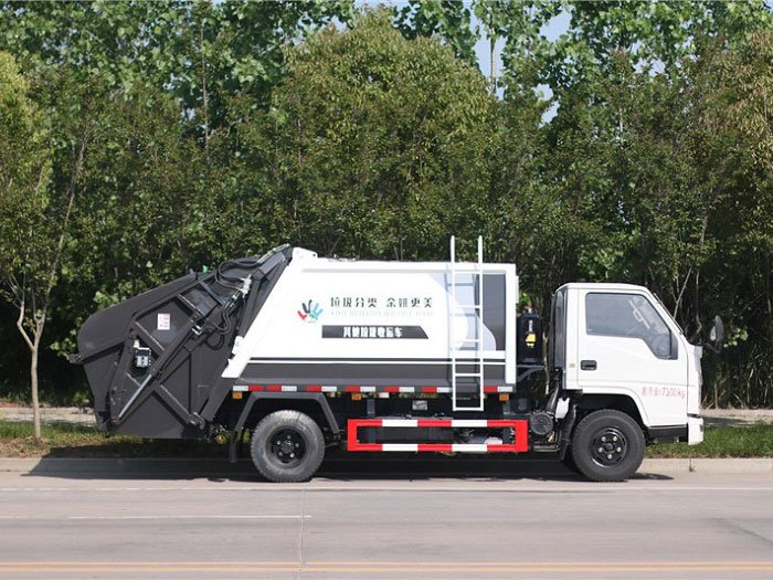 國(guó)六江鈴6方壓縮垃圾車(chē)