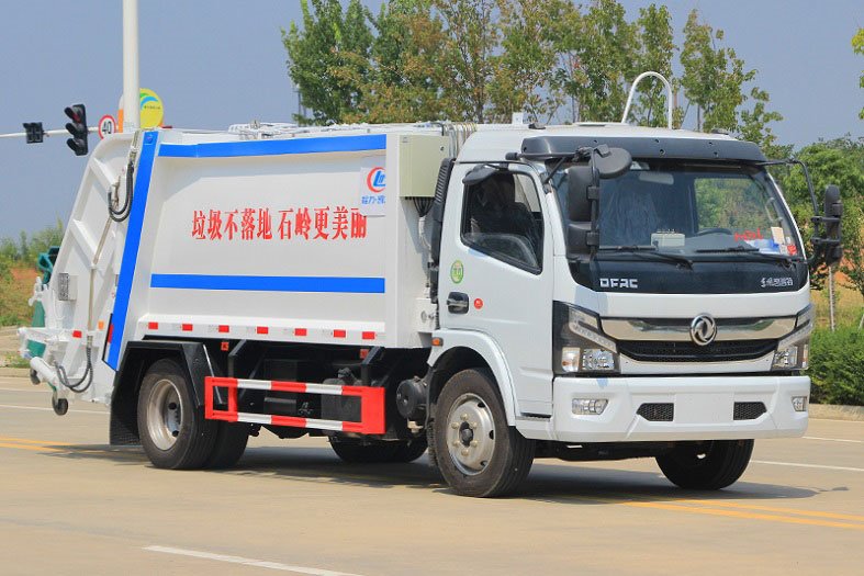 國六東風(fēng)大多利卡8方壓縮垃圾車