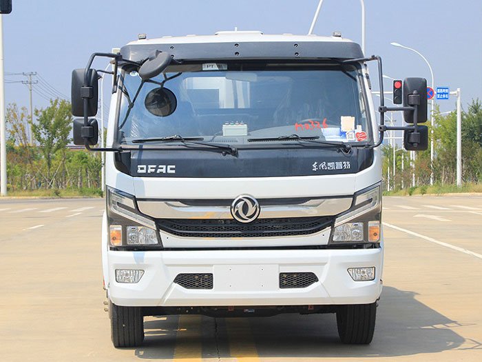 國六東風(fēng)大多利卡8方壓縮垃圾車