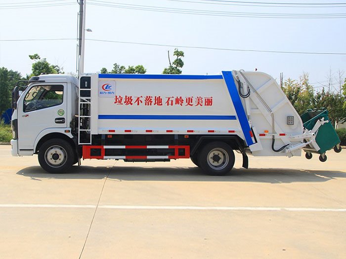 國六東風(fēng)大多利卡8方壓縮垃圾車