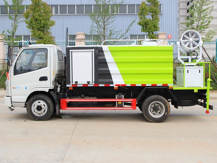 國六凱馬藍牌5噸多功能抑塵車