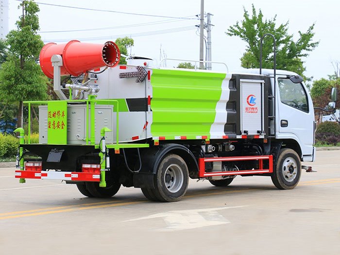 國六東風(fēng)小福瑞卡5噸抑塵車