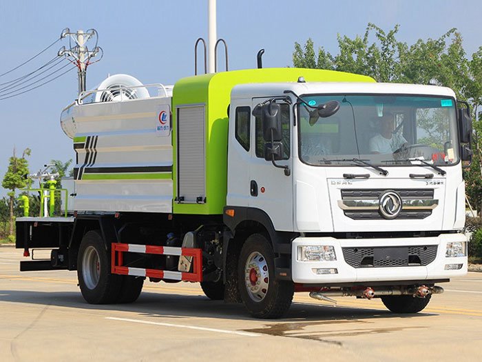 國(guó)六方罐東風(fēng)D9國(guó)六10噸多功能抑塵車(chē)