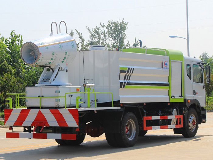 國(guó)六方罐東風(fēng)D9國(guó)六10噸多功能抑塵車(chē)