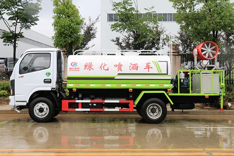 國六東風(fēng)小多利卡5方抑塵霧炮噴灑車