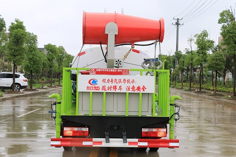 國六東風(fēng)小多利卡5方抑塵霧炮噴灑車
