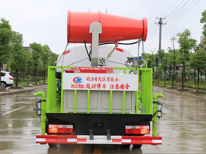 國六東風(fēng)小多利卡5方抑塵霧炮噴灑車