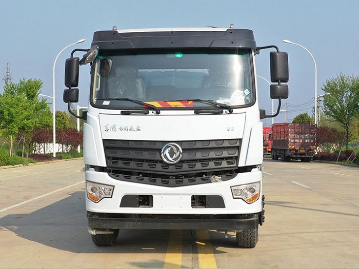 國(guó)六東風(fēng)D3L后八輪20噸噴霧車