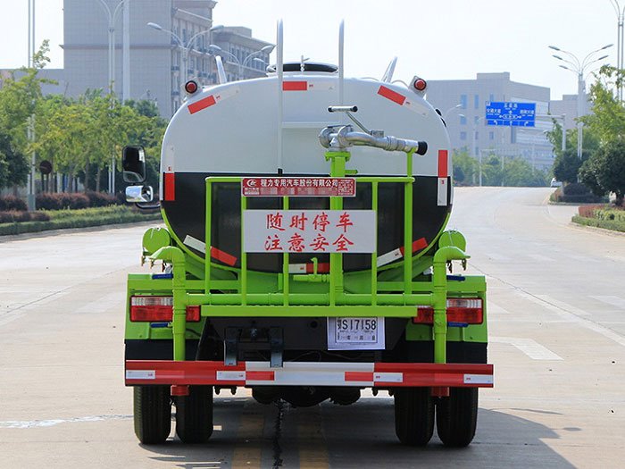 國六東風(fēng)小多利卡5噸灑水車