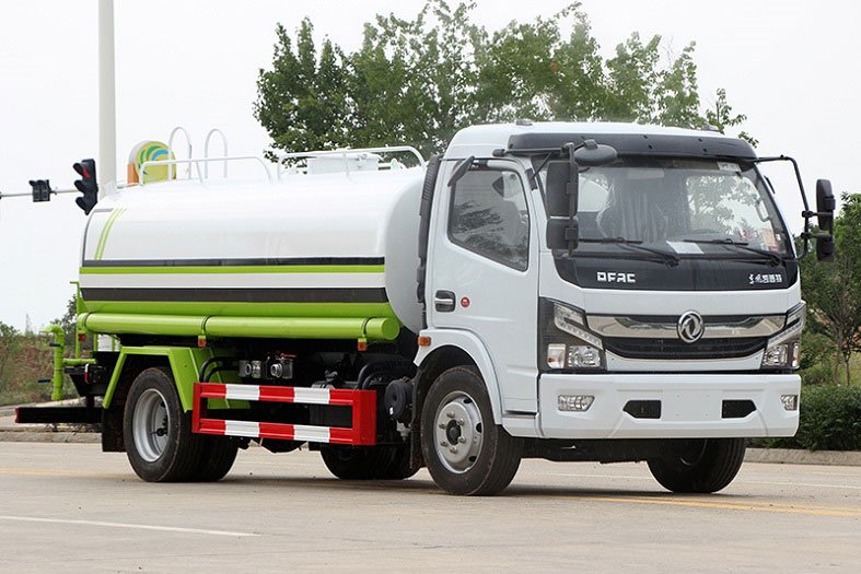 國六東風(fēng)多利卡9.2噸灑水車
