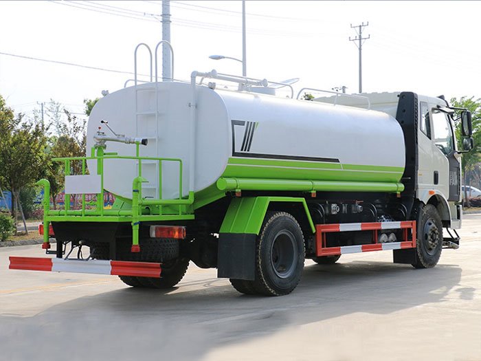 國六解放13噸灑水車